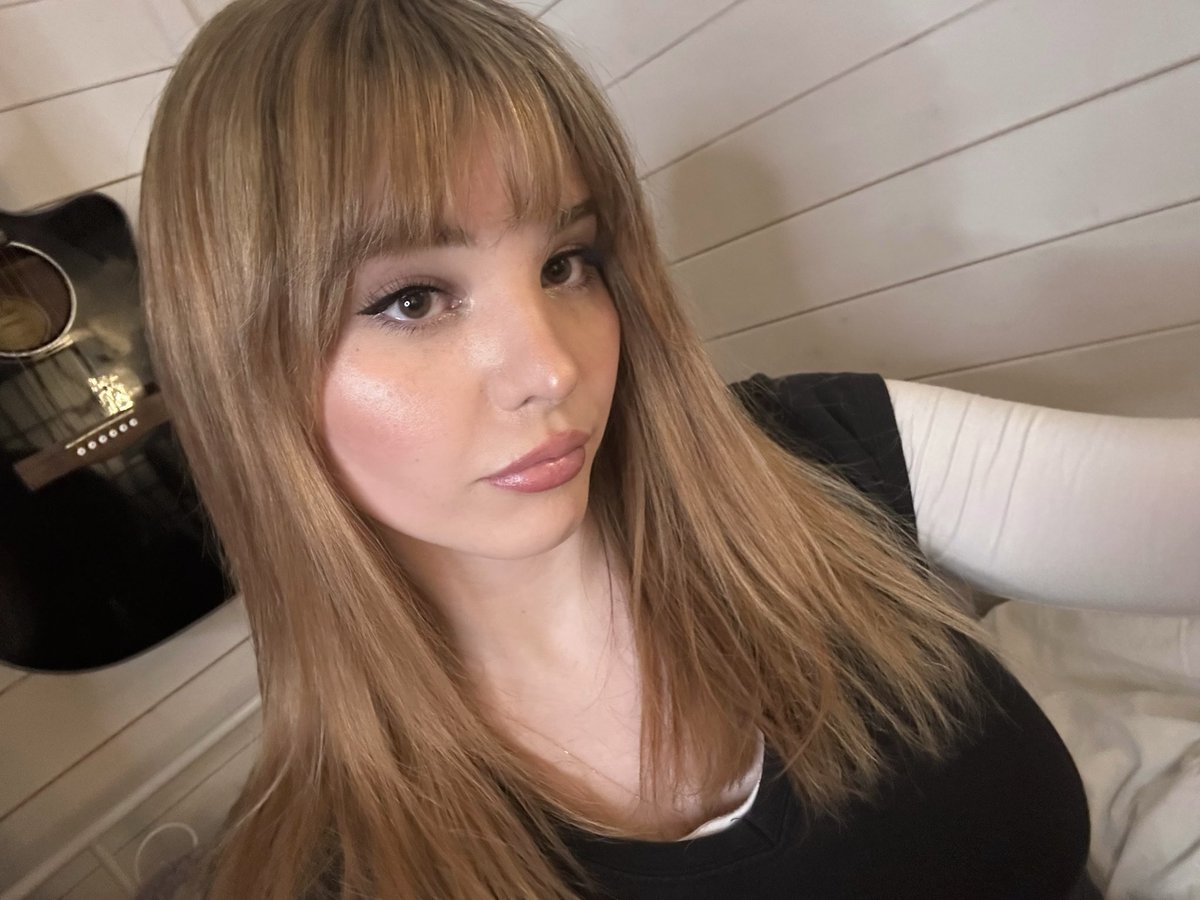 everly 🏳️‍⚧️ tweet media