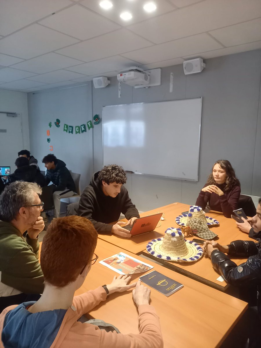 Lycée Roland Garros de Toulouse tweet media