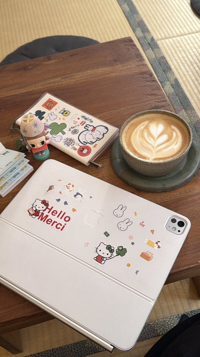 dooeriee's tweet image. today (i hate work)