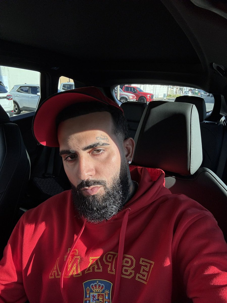 narvapr's tweet photo. SÍ, mido 6’7 jaja https://t.co/MSrXnB9g1D
