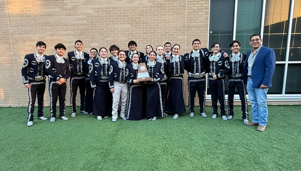 YsletaISD's tweet photo. Congratulations to Mariachi Los Conquistadores from Del Valle HS, Mariachi Reyna from Eastwood HS, Mariachi Los Trovadores from Hanks HS, and Mariachi Cielo Azul from YWLA on earning a Division I rating and a spot in the UIL State Mariachi Contest! 👏🏼🎶

@YISDFineArts https://t.co/XEzKFKlYi8