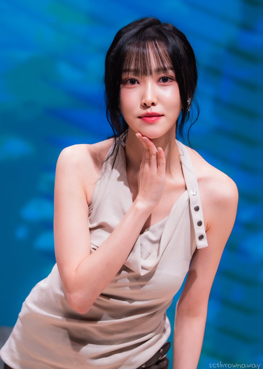 Yuju
유주
250815
#유주 #YUJU #여자친구 #GFRIEND