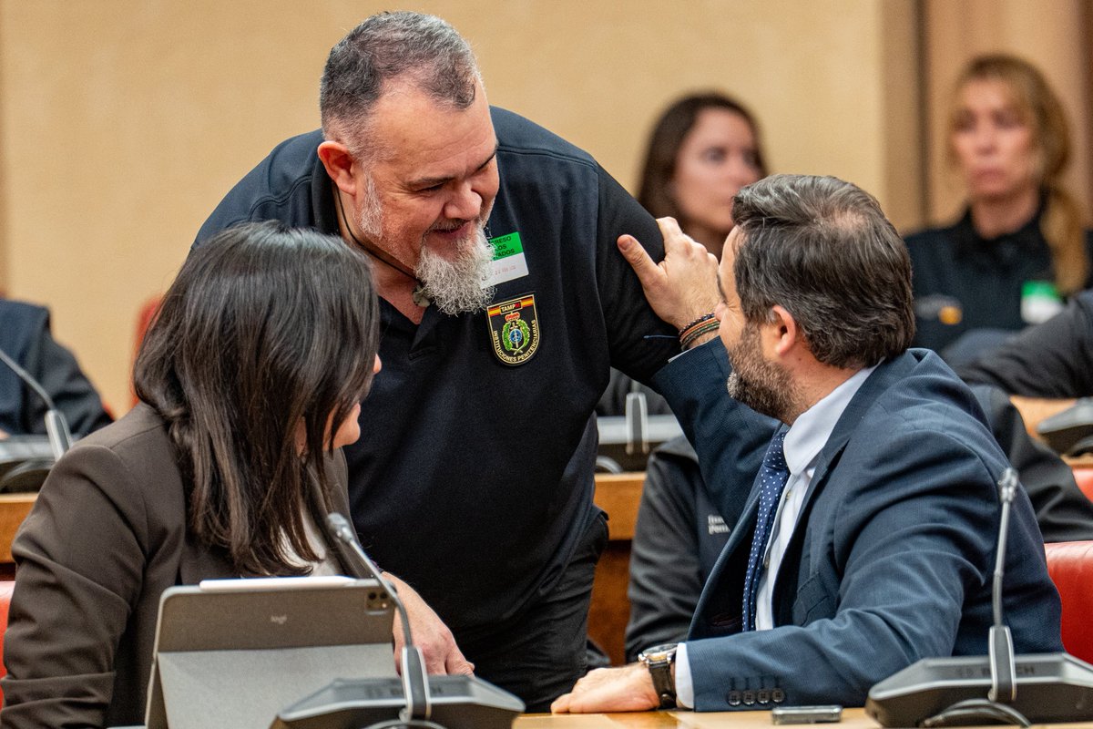 Por primera vez, los funcionarios de prisiones han sido escuchados en el Congreso de los Diputados. Un colectivo esencial que ha sufrido el abandono del Gobierno socialista de Emiliano García-Page.

Es imprescindible dignificar su labor e impulsar cambios reales para mejorar sus