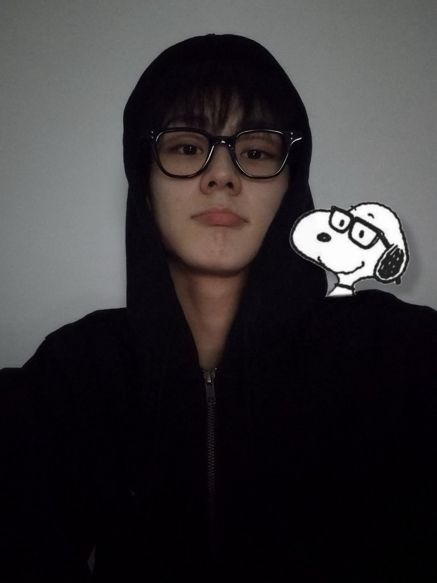 enhasnoopy (@snoopyenha) on Twitter photo 