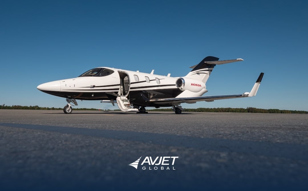 AvjetGlobal's tweet image. Just Listed: 2022 HondaJet Elite S.

Expanding operational capability with increased payload and range. 

▪️ Starlink High-Speed Broadband 

▪️ Enrolled on EMC2 &amp;amp; P3 

▪️ Fresh 150/300 Hour Inspections

Ready for 2026 operations. Link in bio.

#HondaJet #BizAv #LightJet