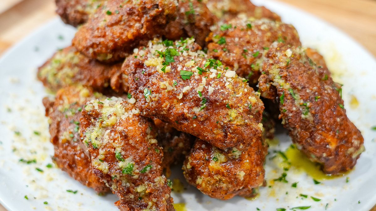 MrMake1tHappen's tweet image. It’s time to lock in that Super Bowl Menu