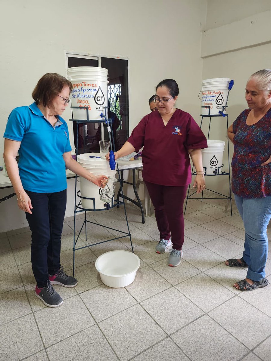 dwtxworldm's tweet photo. The Hilos de Dios ministry recently participated in a water filter training in Omoa, Honduras. They provided 45 homes with water filters that will be each by shared with another family. As the Rev. Brien Koehler said, "it is the real deal." #threadsofgod https://t.co/qx5WiI2ecK