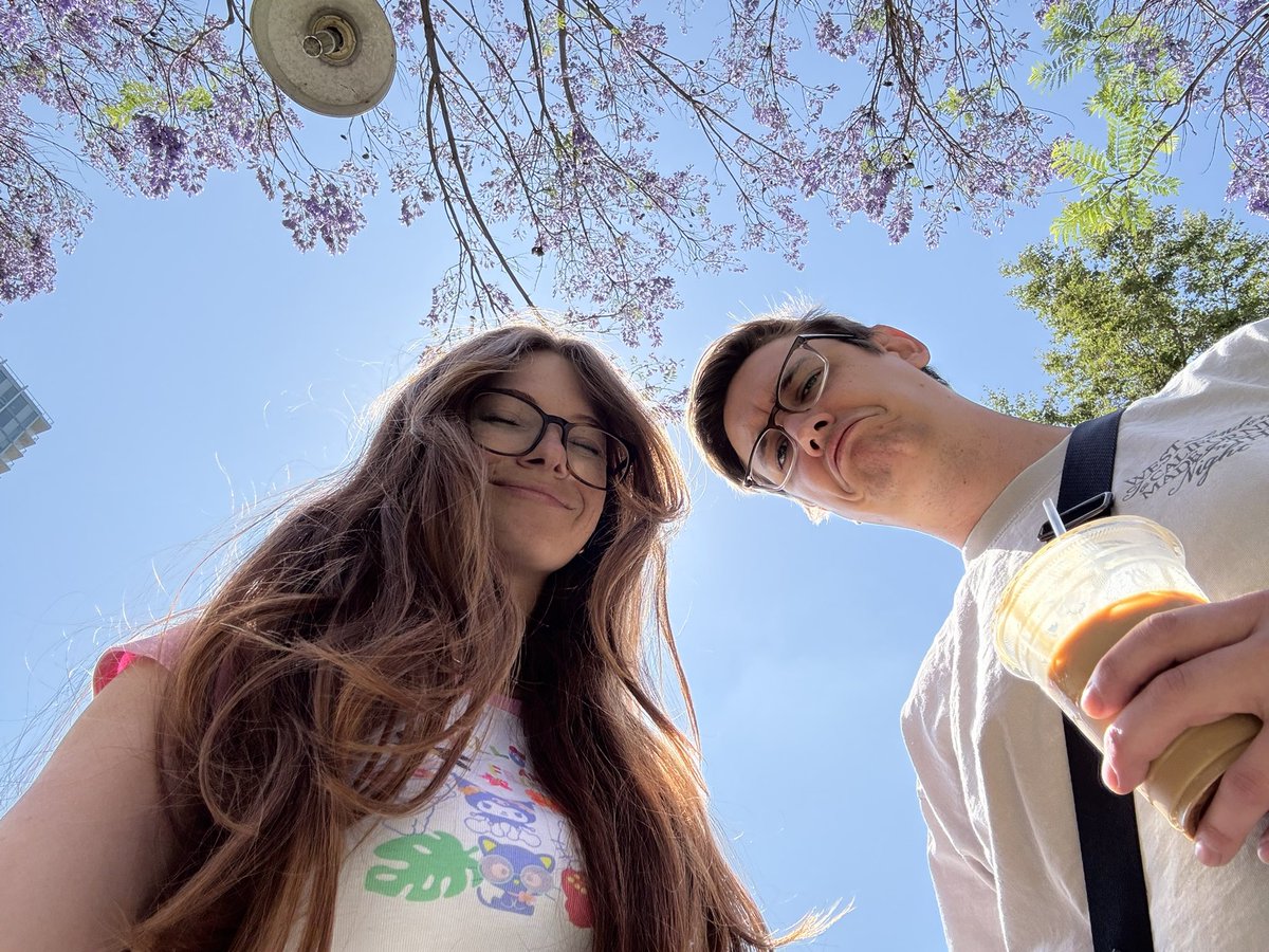 JERICHO's tweet image. happy birthday to my partner in literally everything. I love you, the time we spend together, and inevitably the future memories we’re gonna create 🖤🙂‍↕️