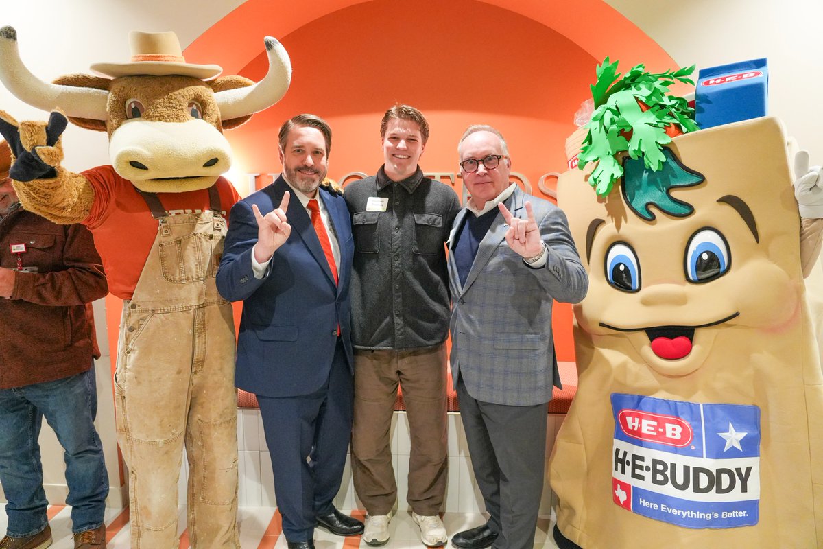 Jim Davis tweet media