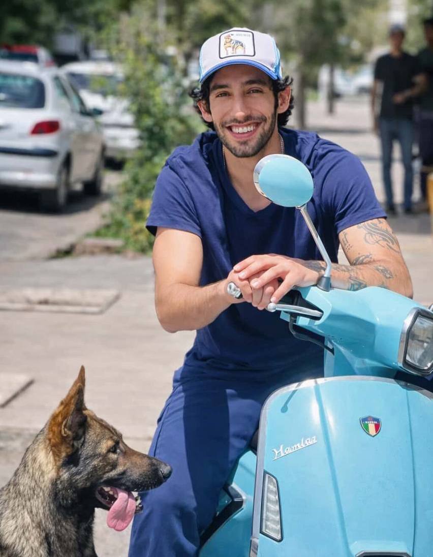 میویس tweet media