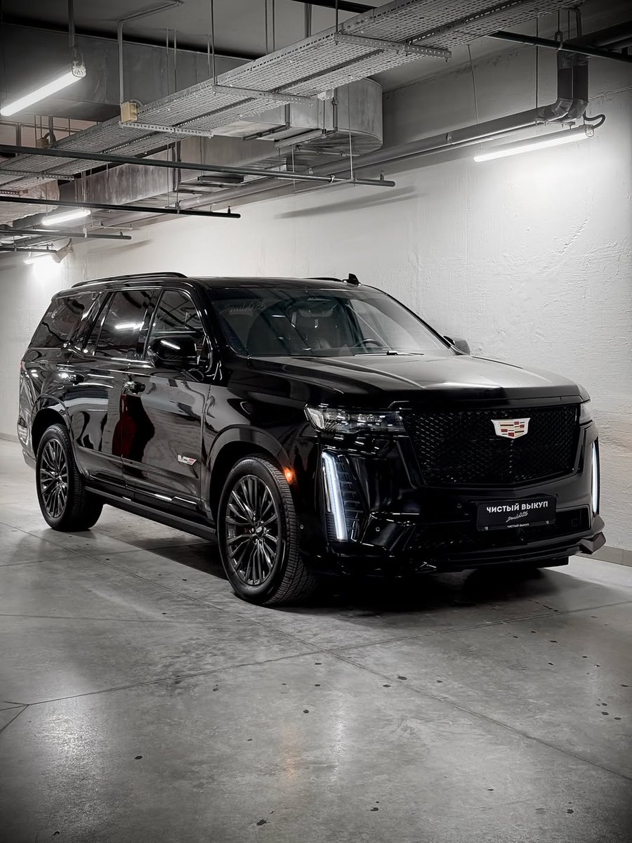 nocarcontext's tweet photo. Cadillac Escalade V🖤🖤 https://t.co/sbSFNwvMVm