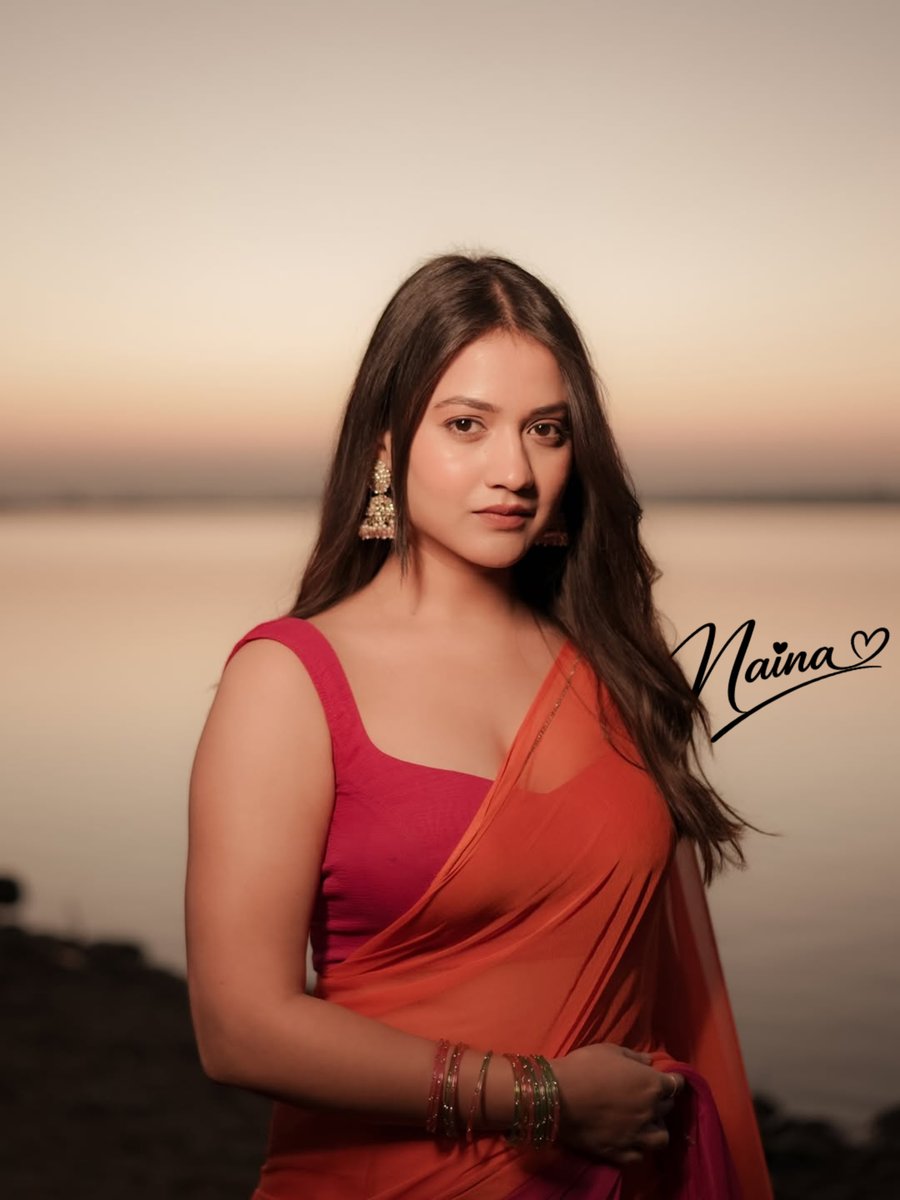 NainaMehta95's tweet image. आत्मा जब मौन चुनती है, तब शब्द अर्थ खो देते हैं।
जो खोजा जा रहा है, वही खोज करने वाला है।
द्वार बाहर नहीं, भीतर ही बंद था।

शुभ प्रभात।
शुभ मंगलवार।
#सुप्रभात_जिंदगी
#TuesdayMotivaton
#TuesdayMorning
#TuesdayVibe