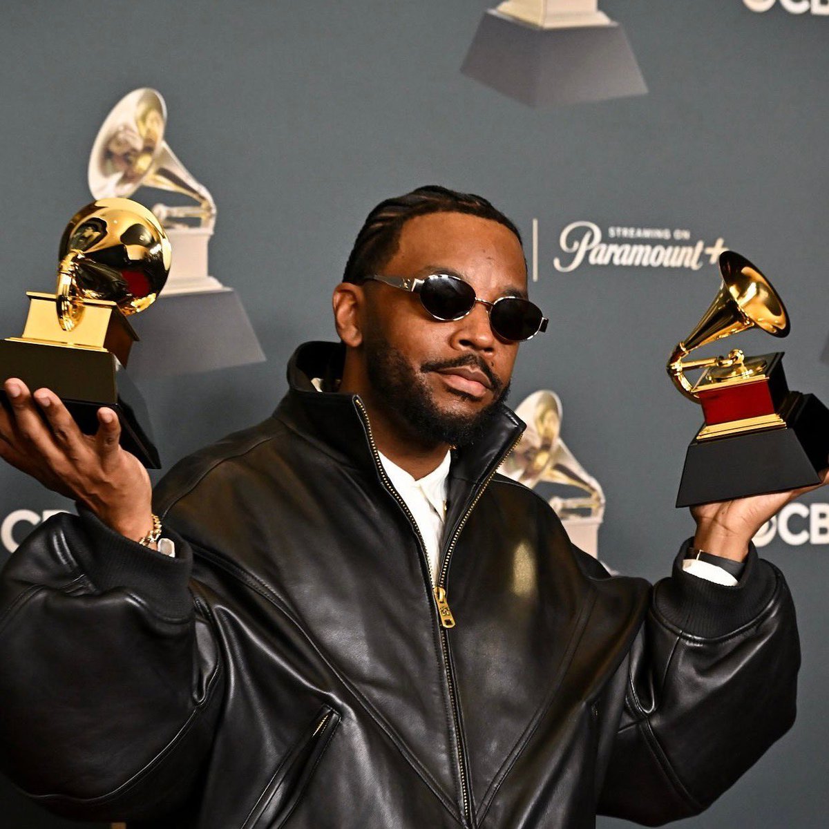 HipHopAllDay's tweet image. Sounwave now has a milestone 9 #GRAMMYs for his contributions towards hip hop production, after his three wins at last nights awards.

🏆 Best Rap Album — GNX
🏆 Best Rap Song — tv off
🏆 Record of The Year — luther