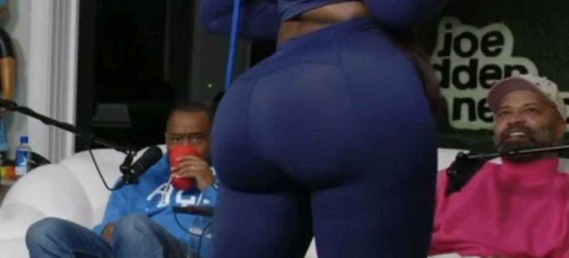 JBTVCommunity's tweet image. 😂😂😂😂😂😂