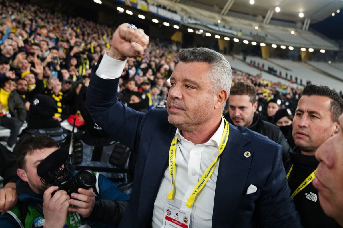 Kante, Sayın başkan'ın en çok istediği oyuncuydu. 

CANLI ⬇️

ytbe.one/aTwcGLrjH8U