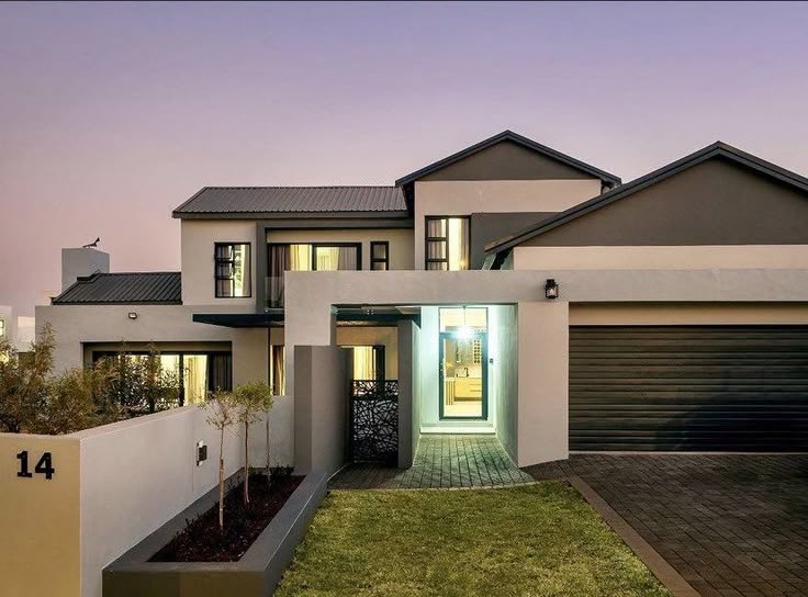 23:23 🇿🇦 

One day you will have a beautiful house 🏘️ that you prayed for🤞🏾