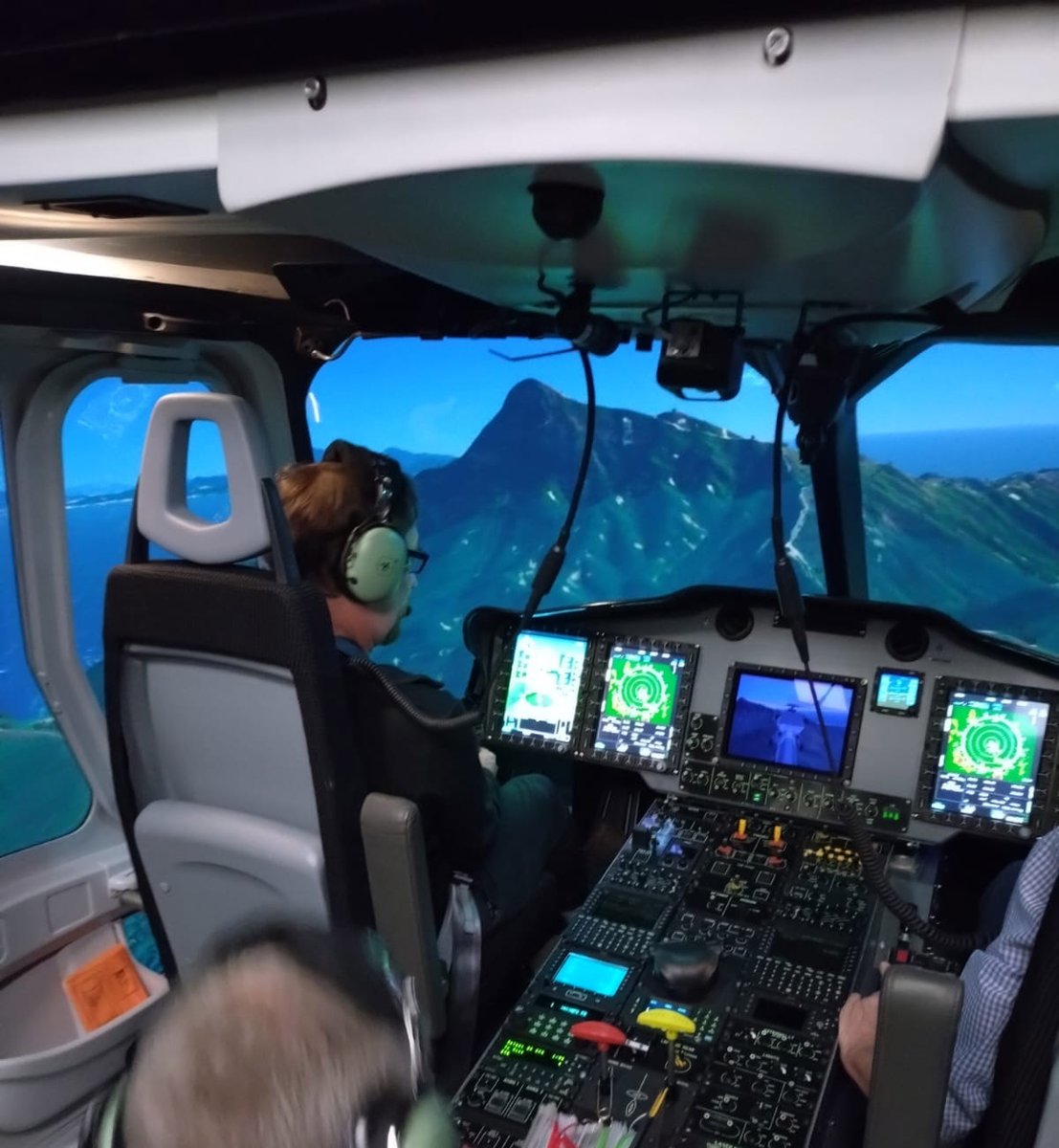 Trendy Disco Ben tweet media