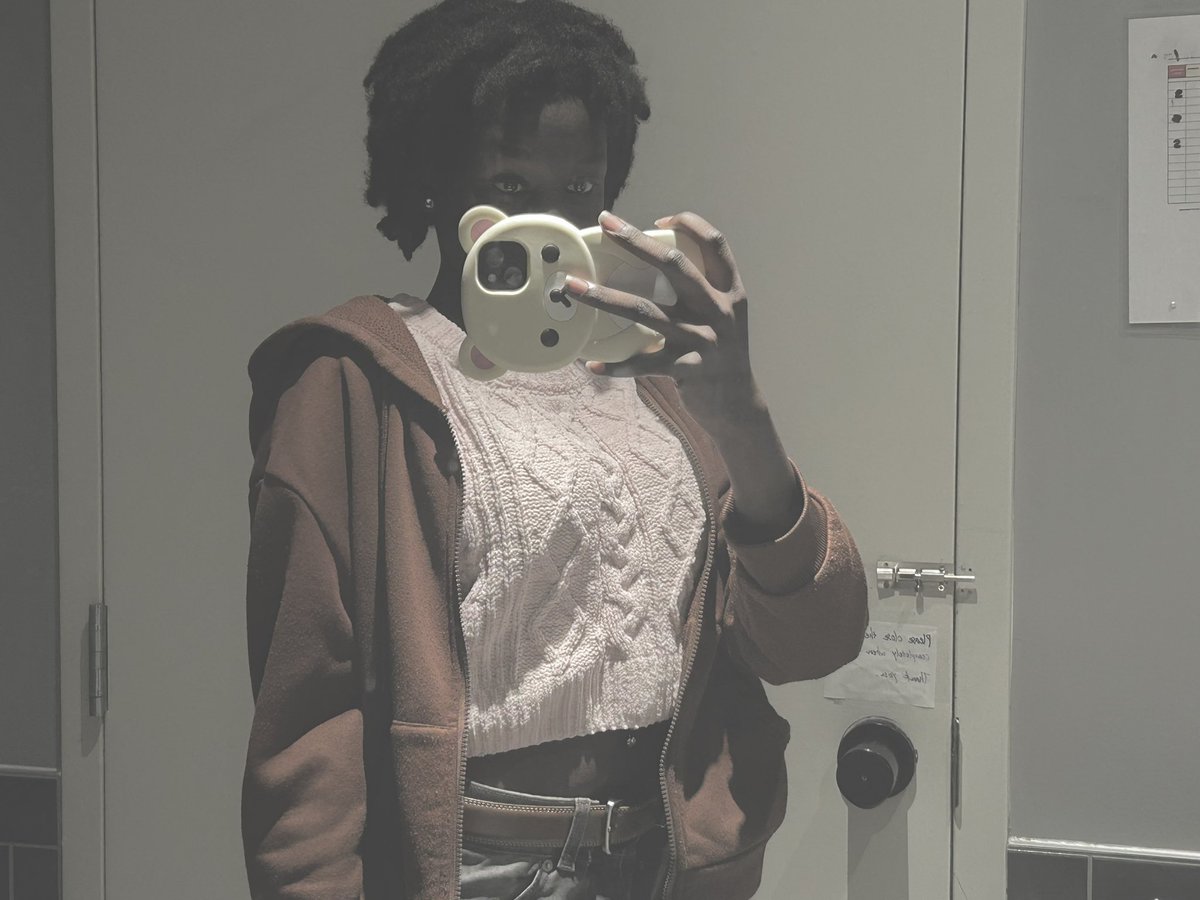 𝒞. ⸌̑⸍͂ tweet media