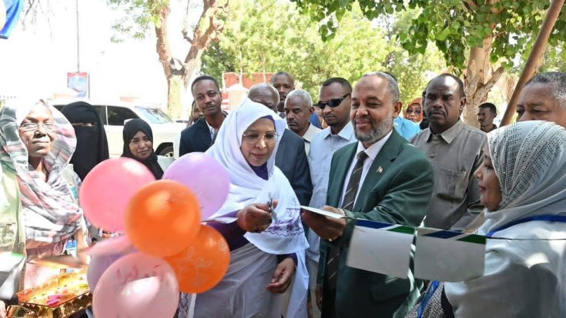 boshraa_a's tweet image. وزيرة مجلس الوزراء افتتحت معرض الصحة الاتحادي اليوم وأكدت أهمية تعزيز الصحة لكل الناس في #السودان 🇸🇩💪
