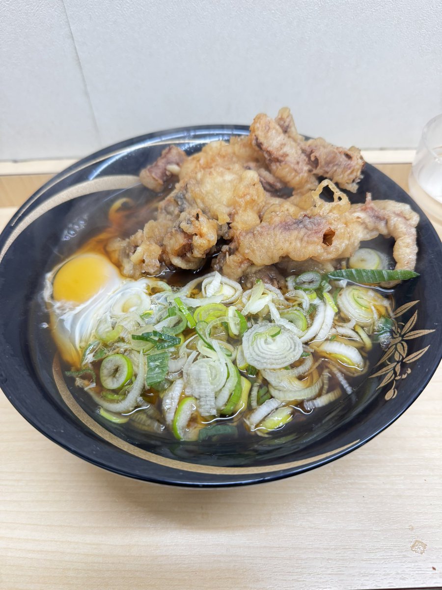 onzoooo's tweet image. 蕎麦
下足
卵葱多め

#そばのスエヒロ八丁堀店