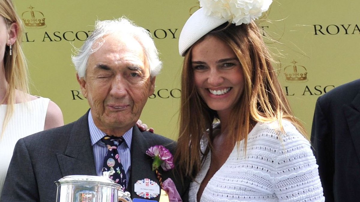 Carl Roberts tweet media