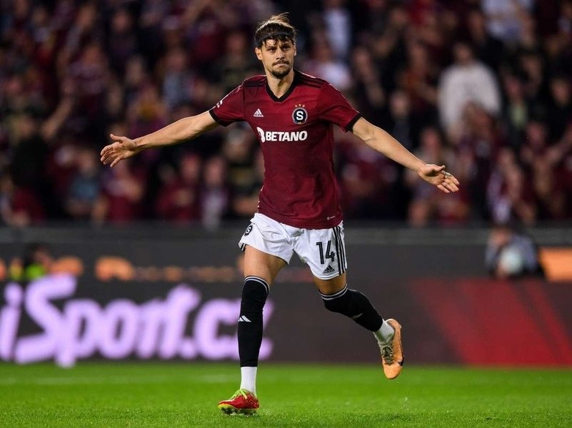 GetafeCF_Off's tweet image. El Getafe y el Sparta de Praga han llegado a un acuerdo para la cesión de Veljko Birmančevic

🇷🇸 Extremo serbio de 27 años, lleva 8 goles y 4 asistencias en lo que llevamos de temporada