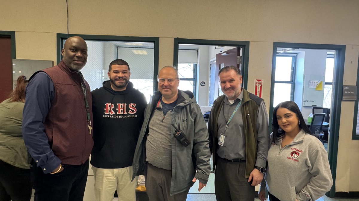 Check in on Warburton ⁦<a href="/Rams_Riverside/">RiversideRams</a>⁩ ⁦<a href="/AnibalSolerJr/">Aníbal Soler, Jr.</a>⁩ ⁦<a href="/YonkersSchools/">Yonkers Public Schools</a>⁩