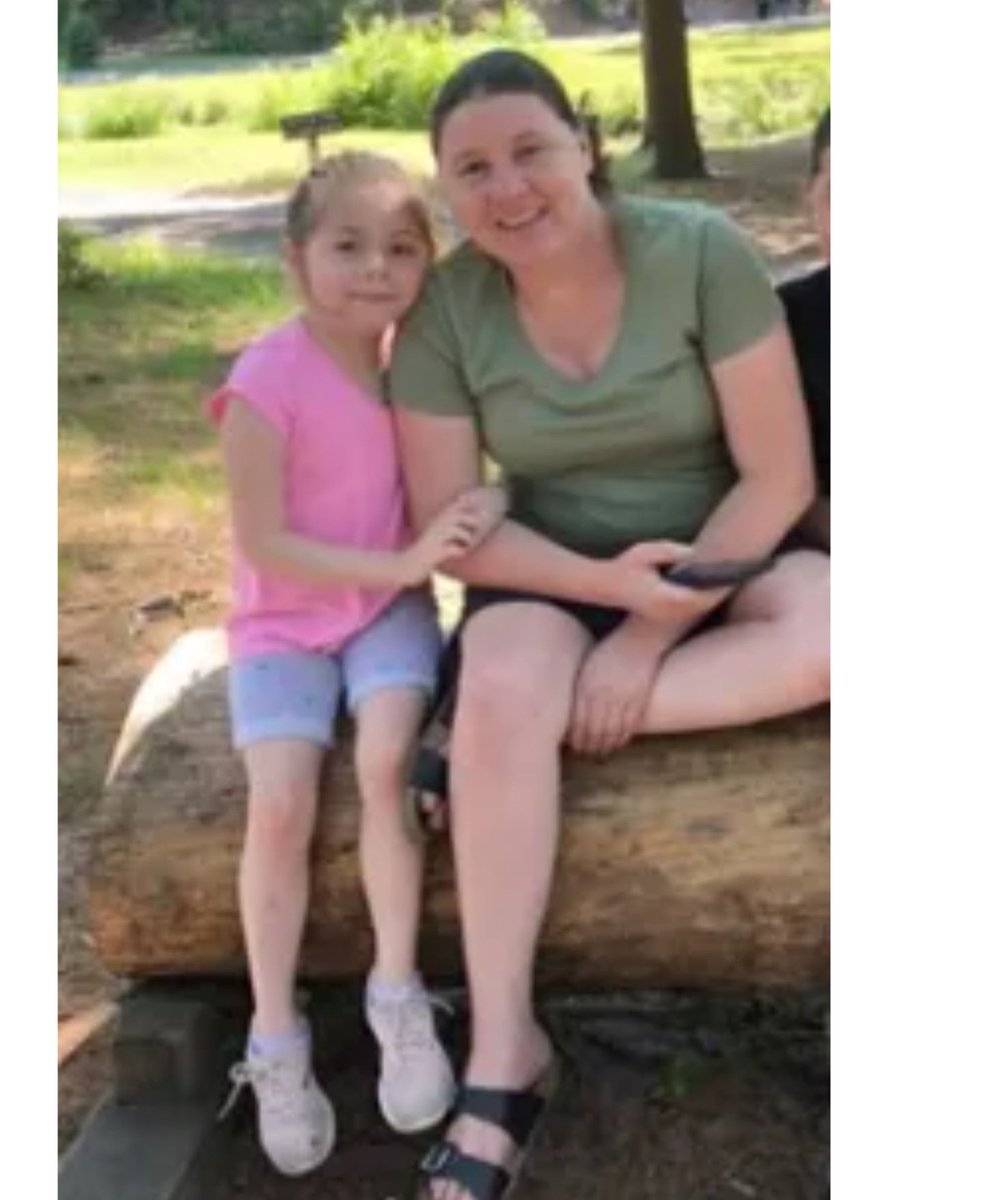 This is 42 year old Maria Pleitez &amp; her 11 year old daughter Dayanara.
Both were killed in NJ by an ILLEGAL from Mexico driving drunk. 
This was his 3rd DWI offense.  
He was released with an ankle monitor. 
Not one white, liberal woman marched in the streets.