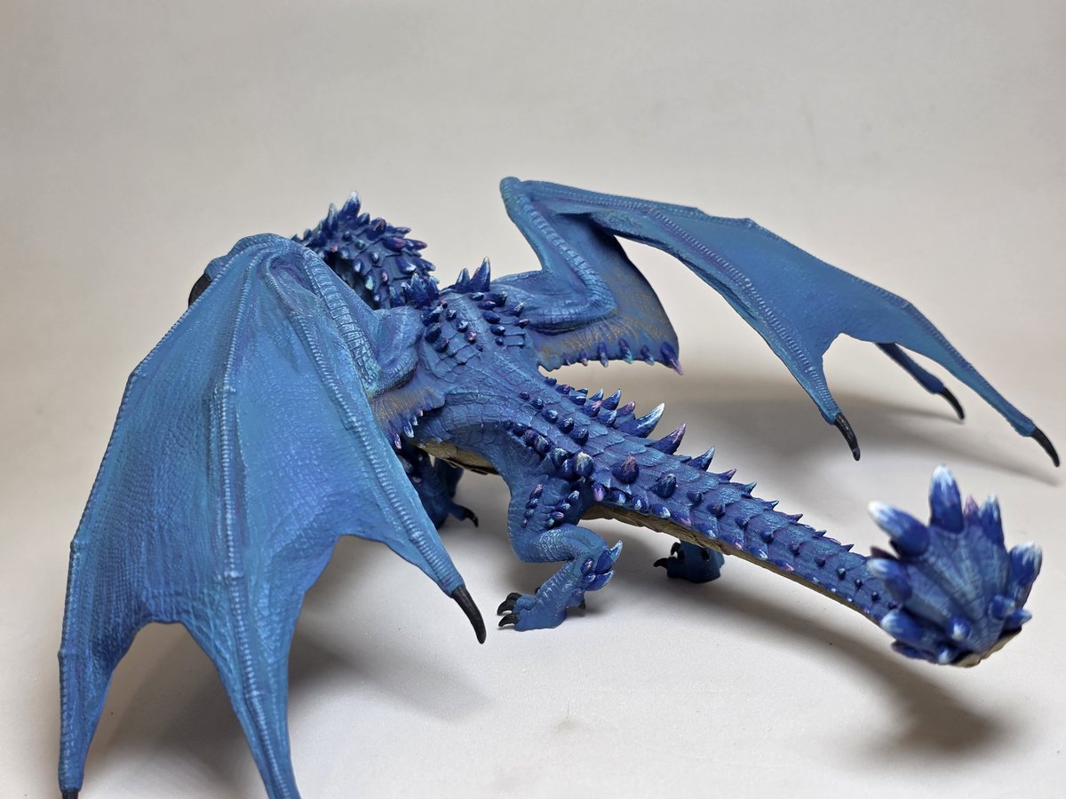 Kafei_'s tweet photo. I finally finished painting Aurene from @guildwars2.
3D model and print made by @alexndefo1 😁
#GW2 #GuildWars2 @ArenaNet https://t.co/XgLWEfzBPx