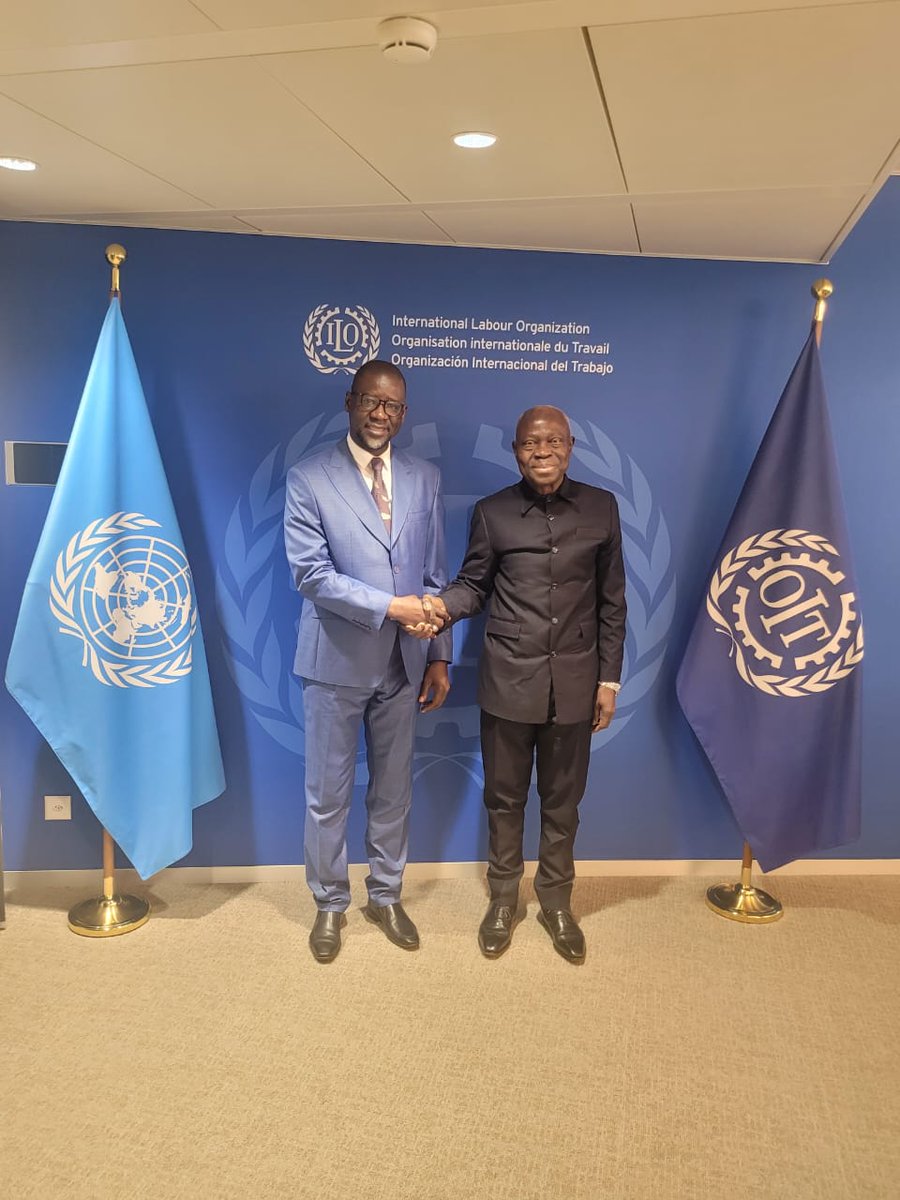 En marge des Rencontres du Mont-Blanc 2026, le Ministre de la Microfinance et de l’Économie sociale et solidaire, <a href="/dr_aliounedione/">Alioune Badara DIONE PhD</a>, a tenu une rencontre stratégique avec Gilbert F. Houngbo, Directeur général de <a href="/ilo/">International Labour Organization</a> et ancien Premier ministre du Togo. 

bit.ly/3ZaV7s7