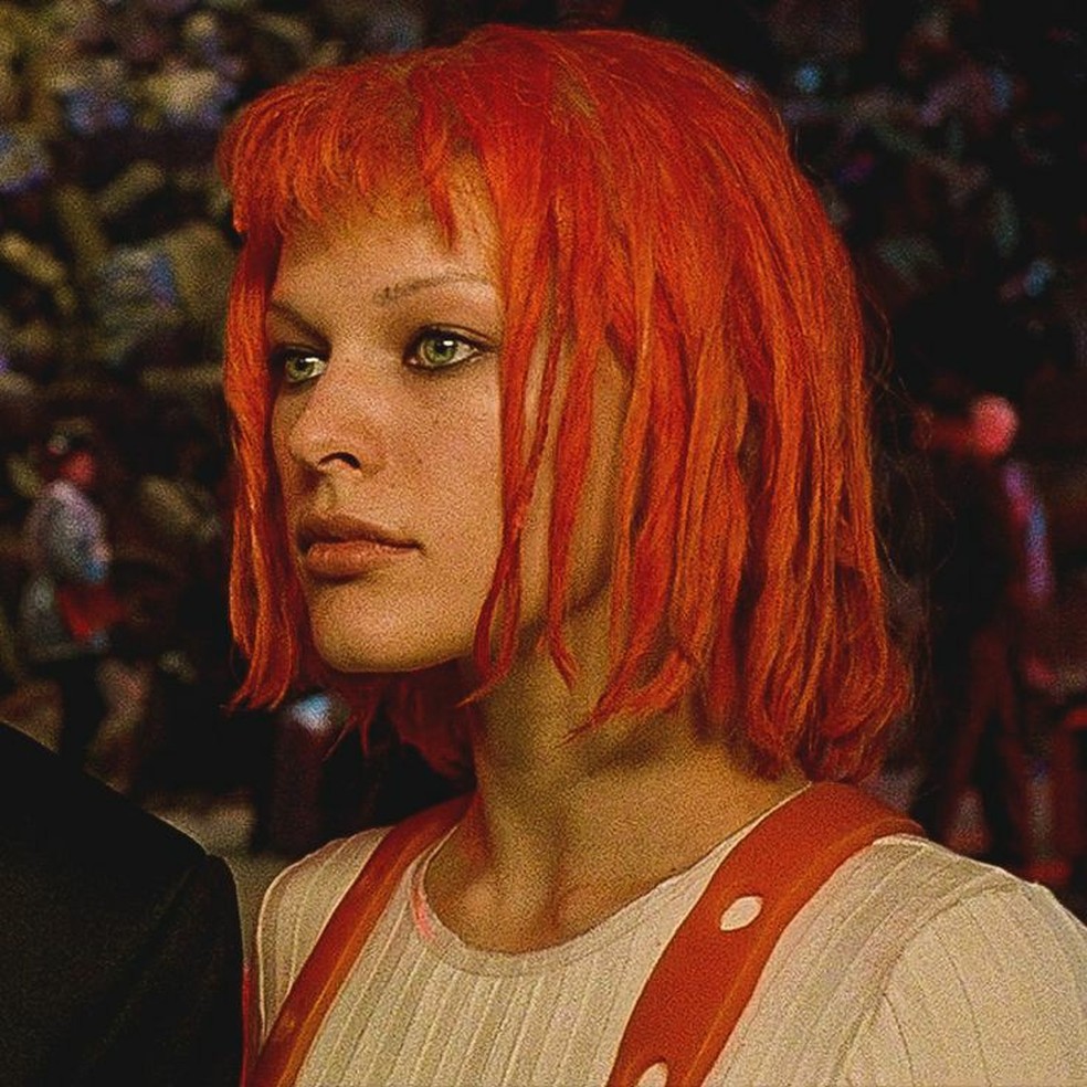 🗞️ | Milla Jovovich sobre o impacto pessoal que teve ao interpretar Leeloo em 'O Quinto Elemento', um papel que transcendeu a tela e permaneceu em sua vida.

"Eu tinha 19 anos quando filmei 'O Quinto Elemento' e não estava interpretando qualquer personagem, durante sete meses,