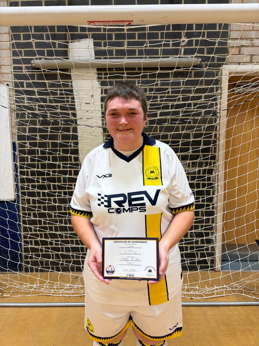 LCartmill30064's tweet photo. Player of the week at football training for Torquay United inspirations #disabilityfootball β½οΈ https://t.co/Eua5oHNJA6