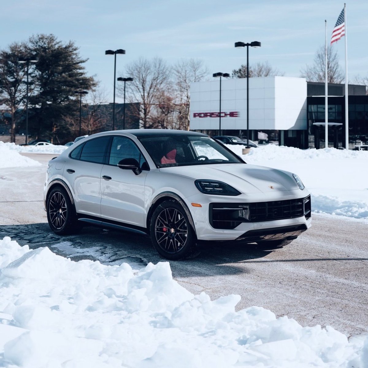 autochat360's tweet photo. Cayenne GTS😍 https://t.co/20kTdF9TWG