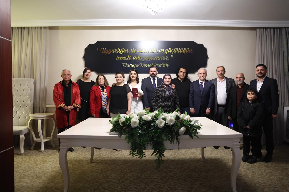 alperyldrm36's tweet photo. Nikah Merasimimizde bizleri yalnız bırakmayan Aile Sosyal Politikalar Bakan Yardımcımız Sayın Sevim Sayım Madak’a, Kıymetli Büyüğüm 65. Dönem Ulaştırma, Denizcilik ve Haberleşme Bakanımız Sayın Ahmet Arslan’a, Selim Belediye Başkanımız Çoşkun Altun’a,  Kars İl Emniyet Müdür Yardımcımız Ufuk Özben’e aynı zamanda nikahımızı bizzat kıyan Mamak Belediye Başkanımız Veli Gündüz Şahin başkanıma ve birbirinden değerli misafirlerimize teşekkür ediyorum.
