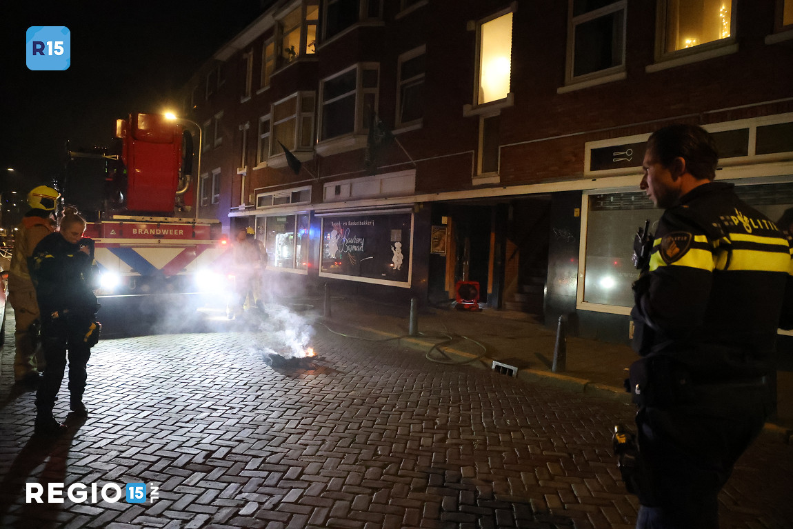 Brand in brood- en banketbakkerij in Den Haag