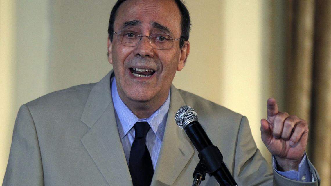 SarahMorenoENH's tweet photo. La vida del escritor cubano Carlos Alberto Montaner llegará al cine por una productora de Miami
https://t.co/rBJIKhnrfR #Cuba #cine #Miami @Ginamontaner @CynthiaHudson03 https://t.co/178erWAPnn