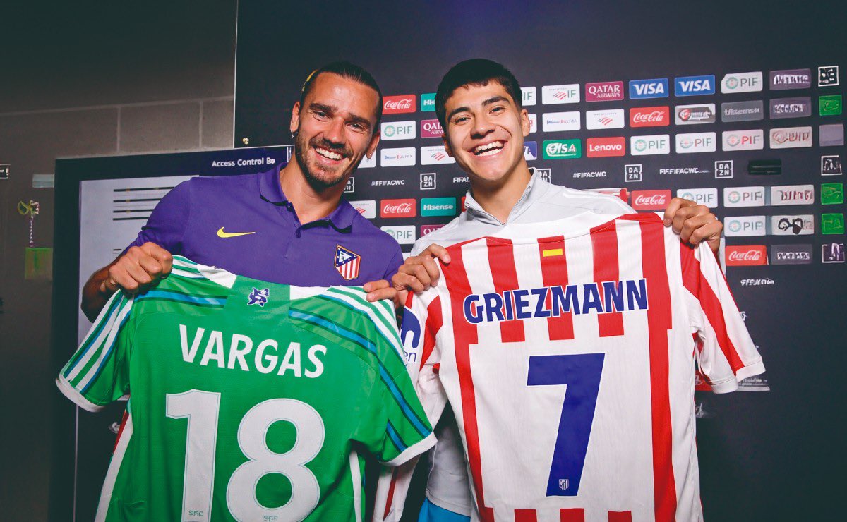 Obed Vargas llega al Atlético de Madrid, y no es casualidad.
Es trabajo, constancia y carácter. Seattle <a href="/SoundersFC/">Seattle Sounders FC</a> y la <a href="/MLS/">Major League Soccer</a> demuestra que son vitrina real hacia Europa, formando jugadores que compiten y dan el salto grande.
Vargas se lo ganó a pulso: primero consolidándose en