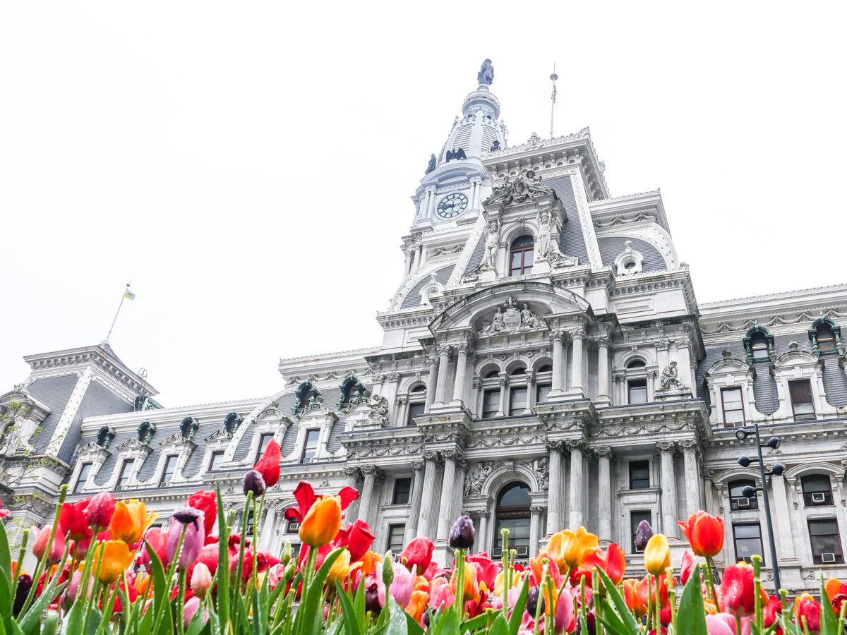 Loews_Hotels's tweet image. Here’s to fresh starts, cozy stays, and making memories—no matter what the groundhog predicts 🦔🥂🌱 #GroundHogsDay #SpringGetaway #LoewsHotels  bit.ly/3M2bDHF 

📷: @pixclem