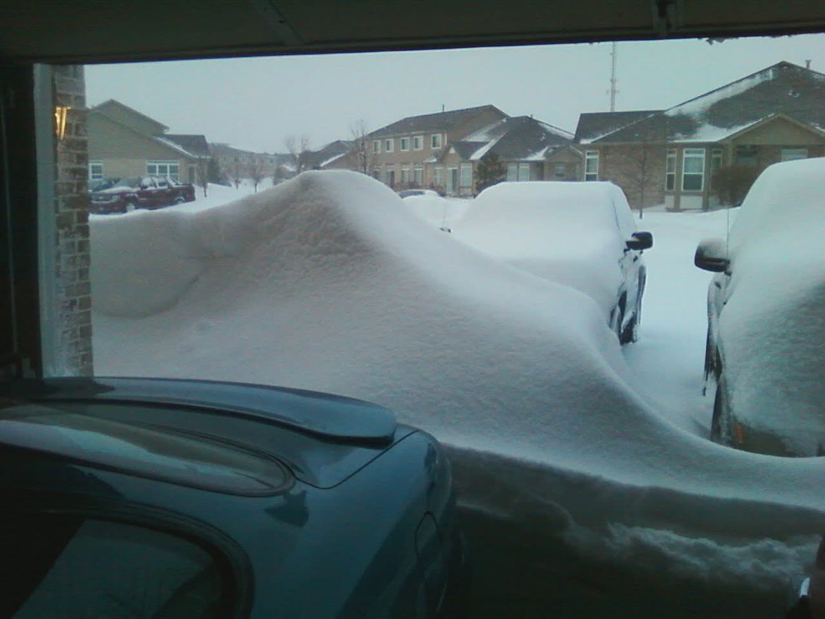 brianmlenz's tweet photo. @NWSChicago Looking out of my garage… https://t.co/a0is8C1XF9