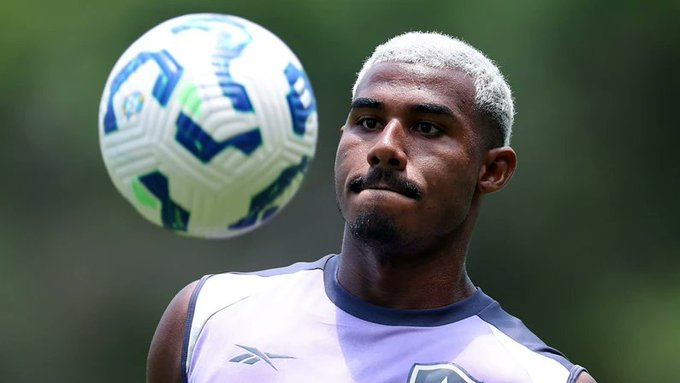 Randareloh's tweet image. 🚨 É DO VASCÃO!  
📷 CUIABANO SERÁ JOGADOR DO VASCO!  
Vasco e Nottingham Forest chegaram a um acordo.

Isso porque ele não queria voltar para o Brasil, segundas fontes confiáveis.
 
#VascoDaGama #getv #NottinghamForest