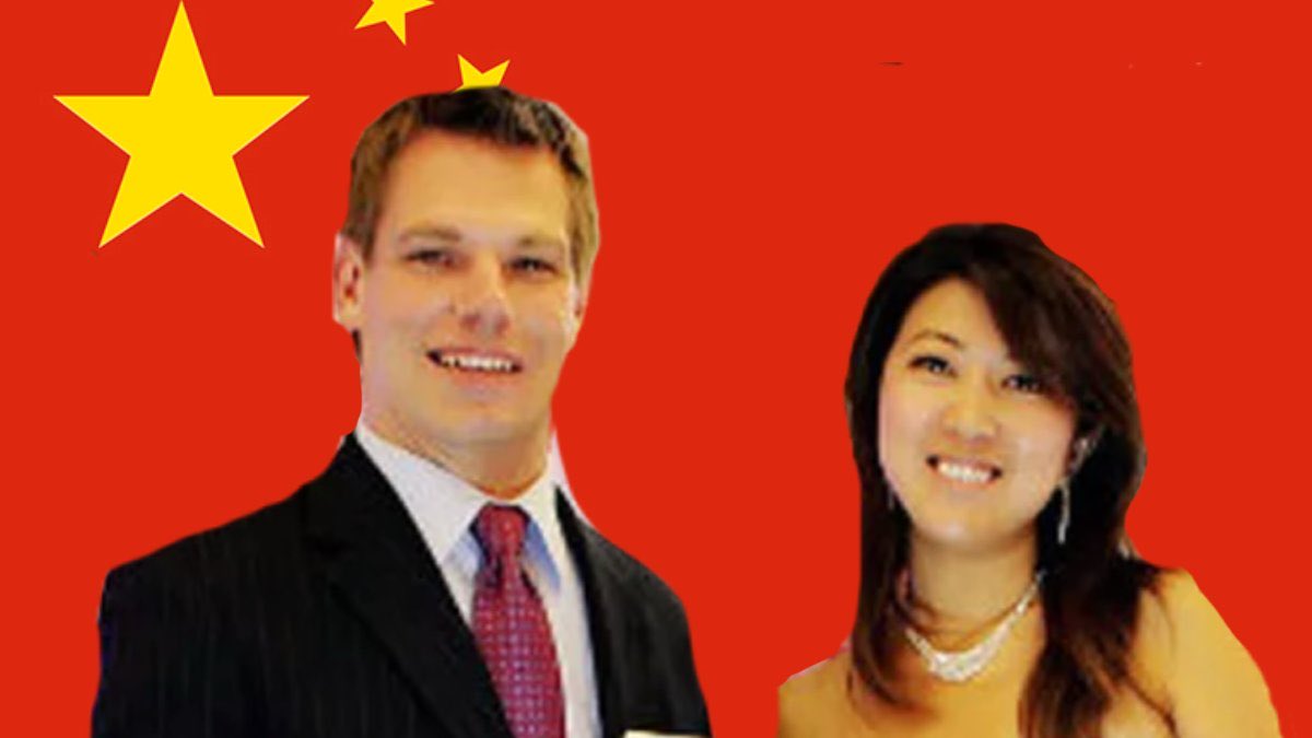 WHLeavitt's tweet image. 🚨 MASSIVE BREAKING: Crooked Eric Swalwell — yeah, the guy who slept with Chinese spy Fang Fang — just got referred to DOJ for shady mortgage fraud!

America First patriots are demanding REAL justice.

Should we LOCK UP Fang Fang’s boyfriend?

A. YES
B. No
