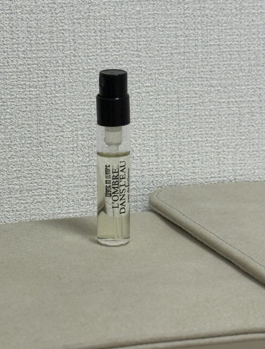 Di1Wz's tweet photo. 딥디크 롬브르단로 2ml (국문택)
운미포 0.7에 판매합니다!
착향해보느라 2~3회 정도 분사해봤는데 
제 취향이 아니라 내놔요ㅠㅠ 

- 잠수, 타 물건과 교환 문의, 각종 네고 문의 차단
- GS 반택, 일택 가능 (CU x) 
- 중고거래 특성상 교환 환불 불가

ㅅㅊㅇ 딥디크 향수 샘플 판매 양도 소분 코덕 https://t.co/uLBdRfheSb