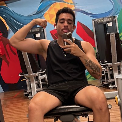 caiologic's tweet photo. #NovaFotoDePerfil https://t.co/KHQKjHuVVf