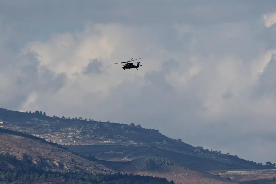 🇮🇱🇱🇧🇸🇾 | Aviones de Israel arrojaron una sustancia química desconocida en el sur del Líbano y Siria. La FINUL tildó de "inaceptable" la acción que paralizó sus labores, mientras el gobierno libanés analiza muestras para verificar la toxicidad del compuesto.