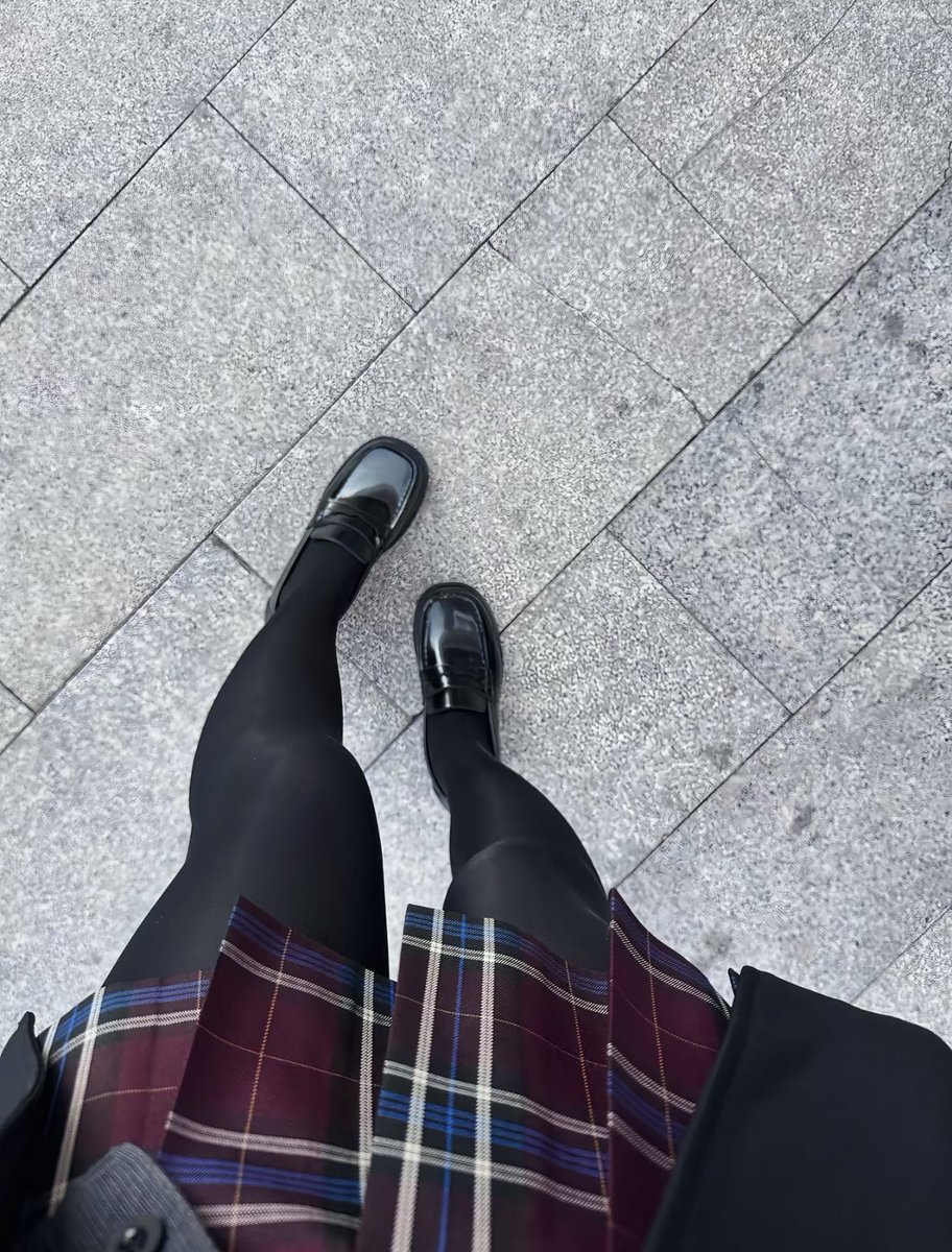 Shiroiღ (@emiriashiroi) on Twitter photo 