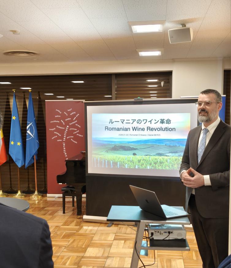 RO_Emb_Japan's tweet image. 1月30日、ルーマニア大使館において、リテーラーのナショナル麻布と、日本市場でポテンシャルのあるルーマニア製品の製造・輸入業者とのマッチングイベントが開催されました。今後もこうした取り組みを通じ、日本市場への参入を強力に支援してまいりたいと考えております。