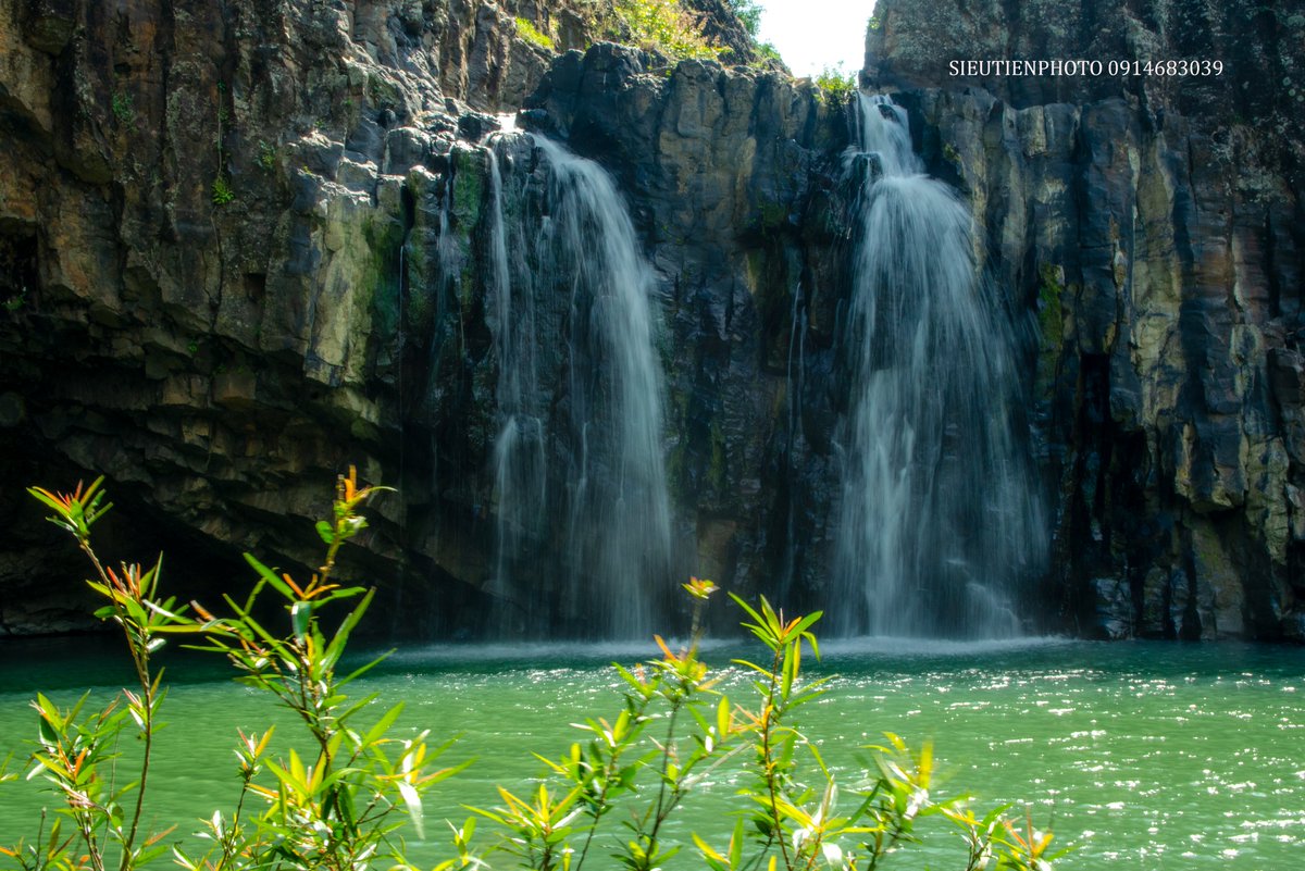 du lịch khám phá vùng đất ích người biết .