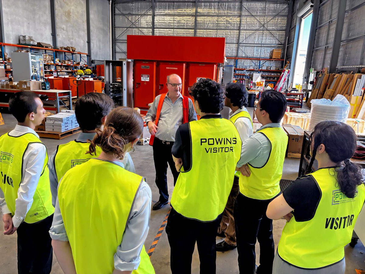 🏭 Our 2025/26 interns kicked off the year with a visit to #Powins, exploring LV/HV switchboards, cabling, fire systems, VSDs, transformers and prefab buildings—great insight into offsite prefabrication. Thanks to Powins for hosting!
#Clough #Interns #Engineering #STEM #Webuild