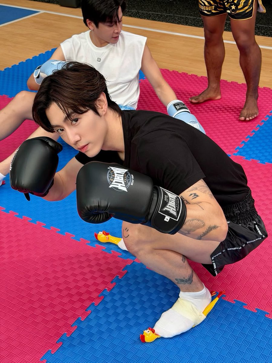 cyjprint's tweet photo. 260203 | INSTAGRAM [marktuan] 

Always a good vibe in BKK ✨🏌🏻‍♂️🥊

#MarkTuan #마크 @marktuan #GOT7 https://t.co/VMtXiBQXCZ