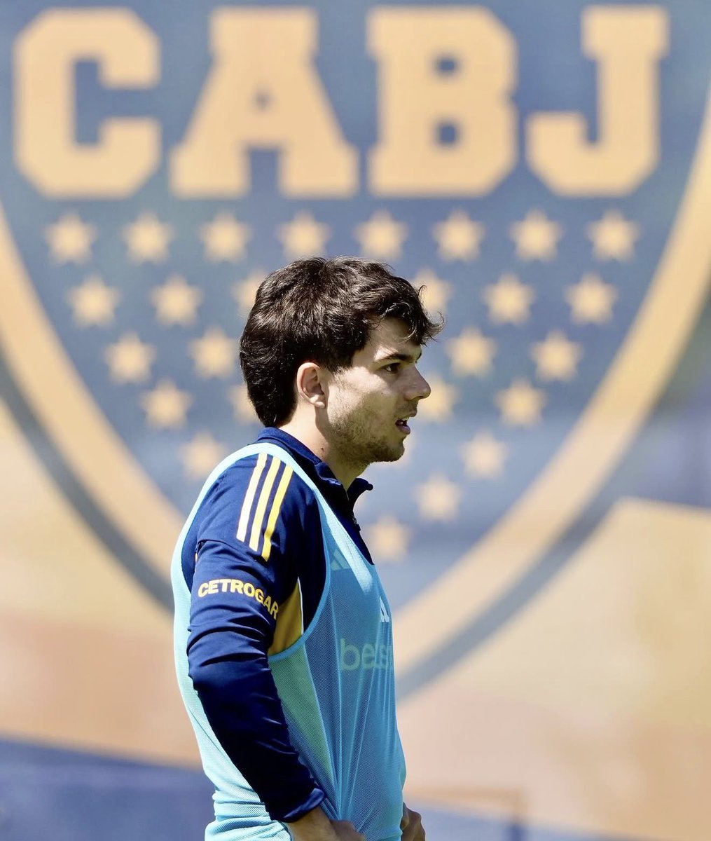 la12tuittera's tweet image. 🚨AHORA | Informa @Augustocesar22 que Elche anunció la contratación de Buba Sangaré, lateral derecho de la Roma.

▶️Lucas #Blondel por ahora, CONTINÚA EN #BOCA.